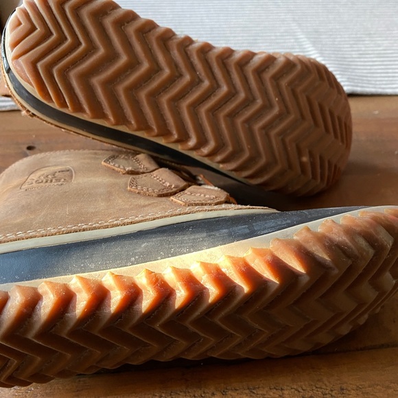 Sorry Boots 8.5 VGUC - EUC - Picture 3 of 6